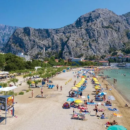 Amazing In Zvecanje-gata Сasa de vacaciones *