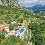 Prázdninový dům Amazing In Zvecanjegata